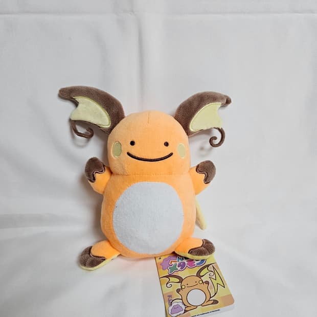 포켓몬센터 변신 메타몽 라이츄 인형
