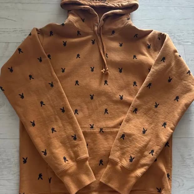 슈프림 플레이보이 패턴 후드티