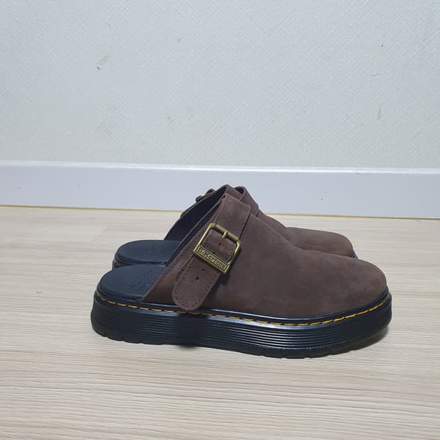 닥터마틴 브루클라인 뮬 슬리퍼 250