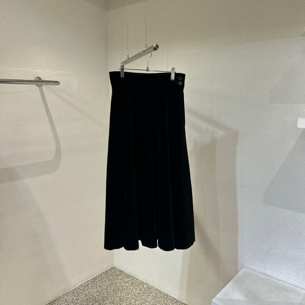 입생로랑 플레어 롱 스커트