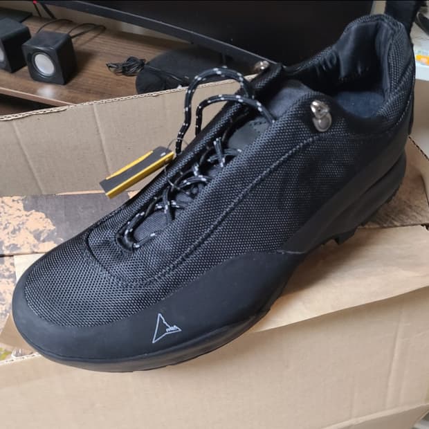 [44] 로아 roa 친지노 / 싱기노 블랙 판매