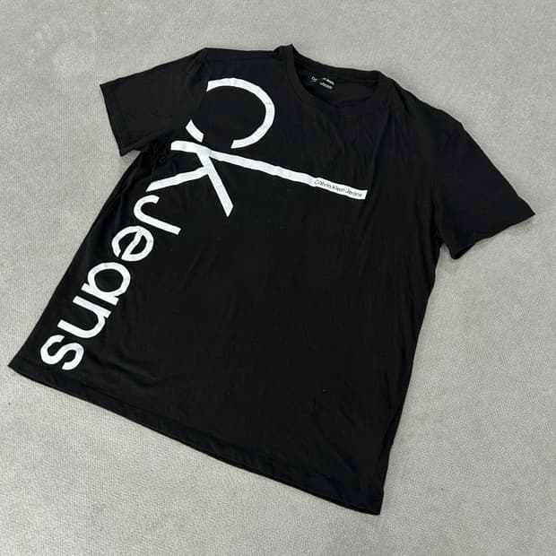 캘빈클라인 블랙 반팔티 