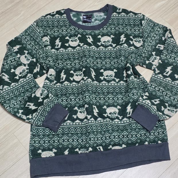 미국빈티지)y2k 해골패턴 노르딕 겨울 스컬 기모니트스웨터