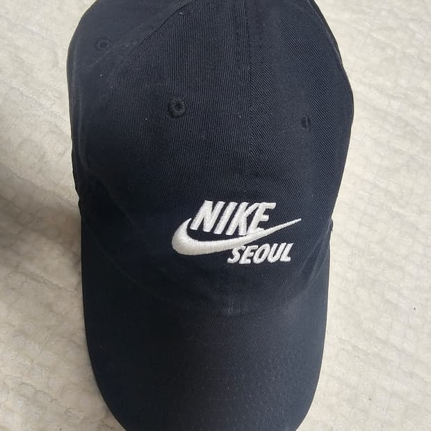 나이키 서울 한정판모자