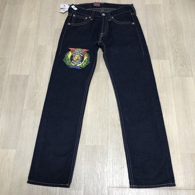 (30) 새상품 리바이스 타입원 2003 한신 타이거즈 우승 기념 팬츠