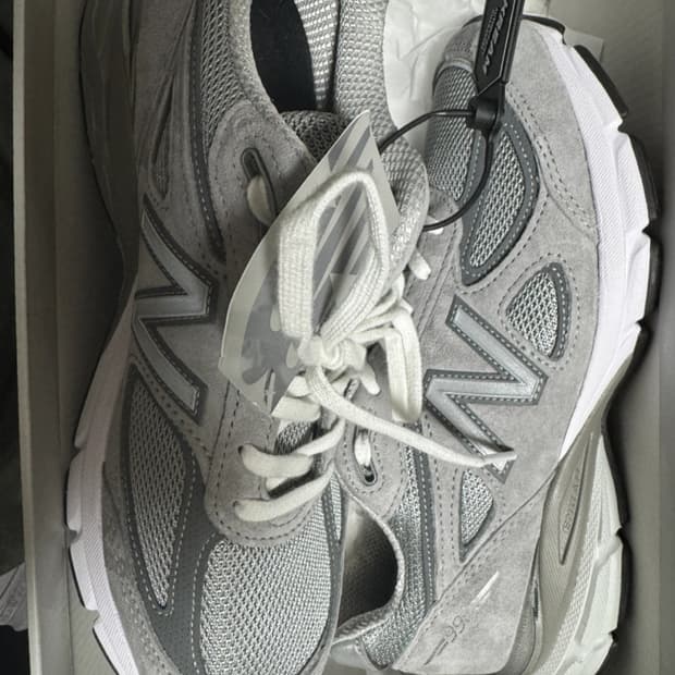 990v4 그레이 255 사이즈(새상품)