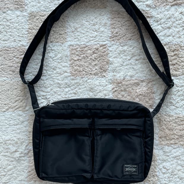포터 탱커 숄더백 스몰 (블랙) 622-76963
