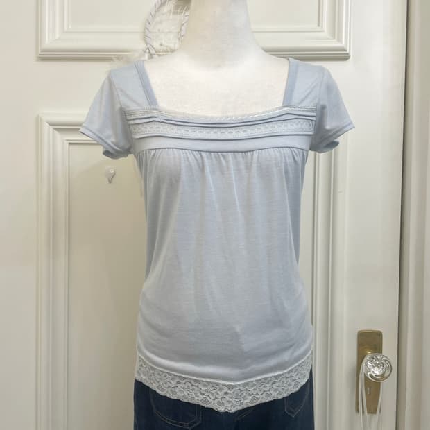 sky-blue lace trimming half top(size-L)
