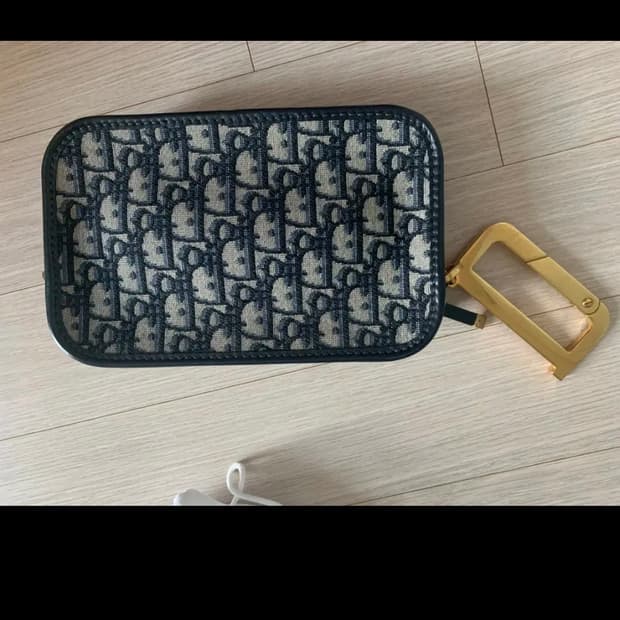 디올오블리크 퀘이크 파우치+스트랩