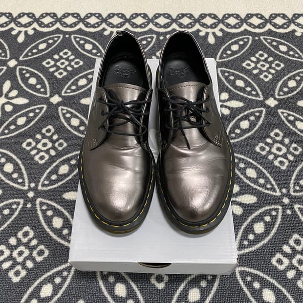 (uk6)닥터마틴 은색(희귀)모델