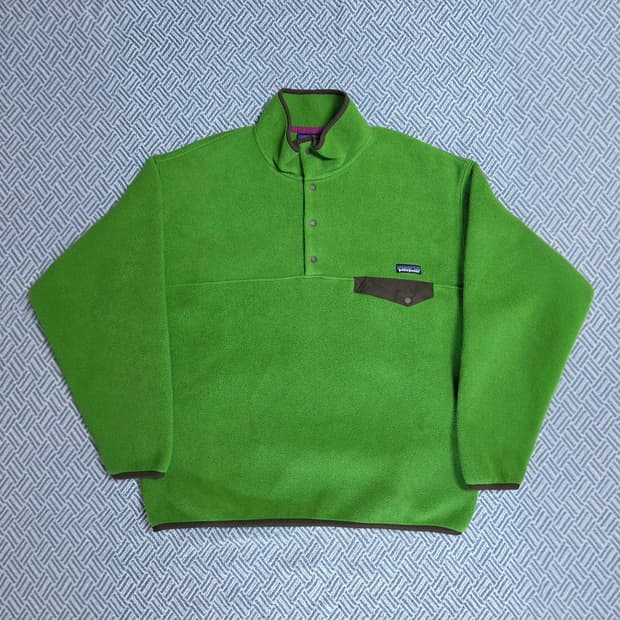 (L)파타고니아 라임그린 신칠라 플리스