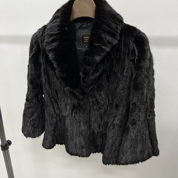 여) MCM 밍크자켓 