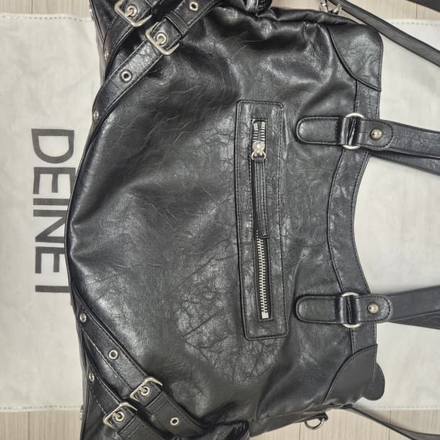 DEINET 다이닛 스터드 포 켓 빅백 블랙(더스트백,숄더끈 O 풀세트)