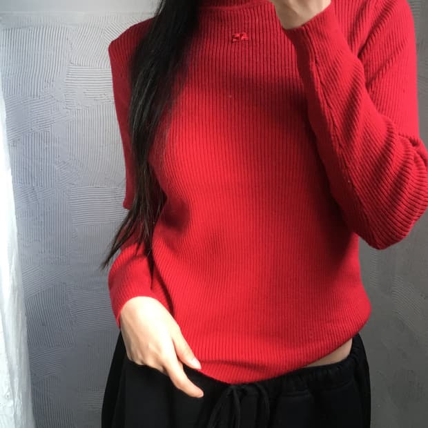 Courrèges 꾸레쥬 레드 터틀넥 니트