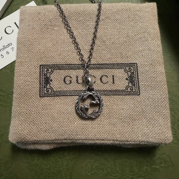 Gucci 인터로킹 G 목걸이