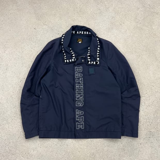 베이프 레스큐 바람막이 자켓