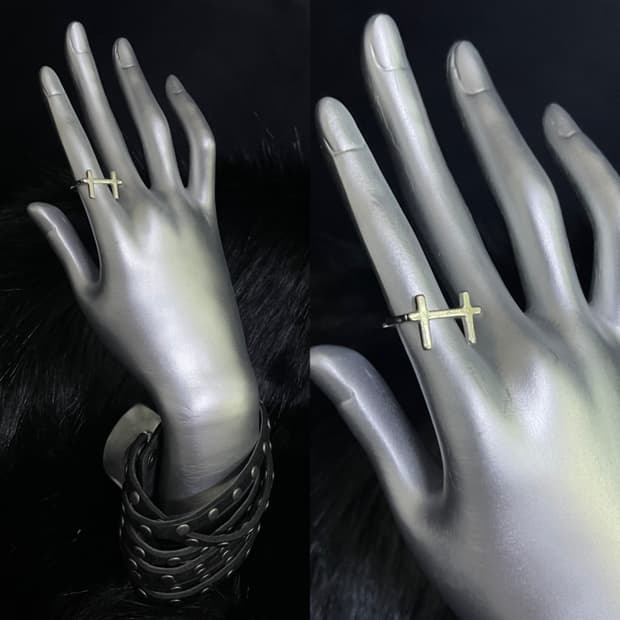 double cross ring