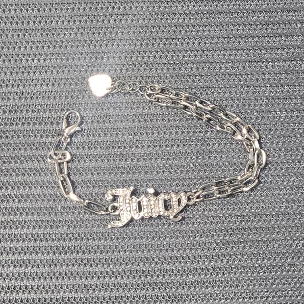 쥬시꾸뛰르팔찌