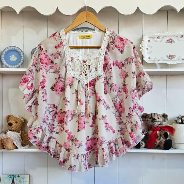 케이프 망또형 플라워 블라우스