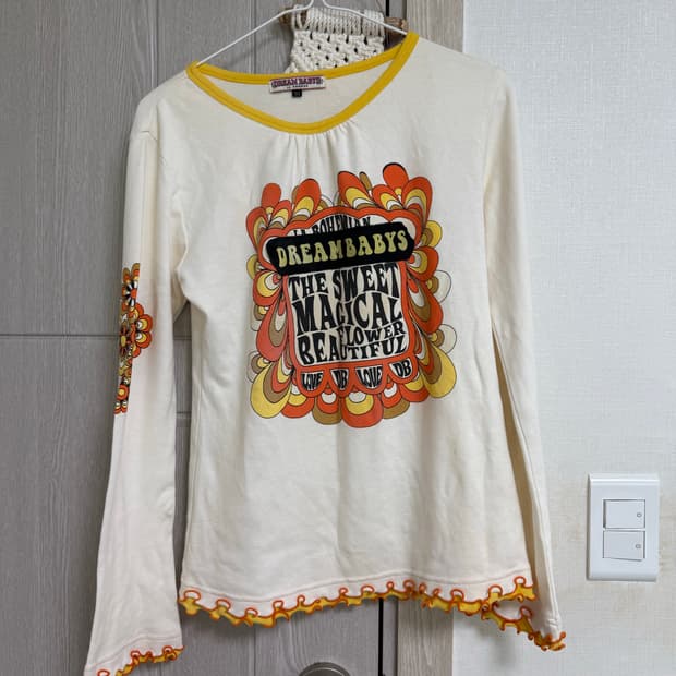 Dream babys 자수 패치 티셔츠