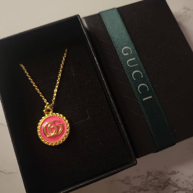 구찌 목걸이
