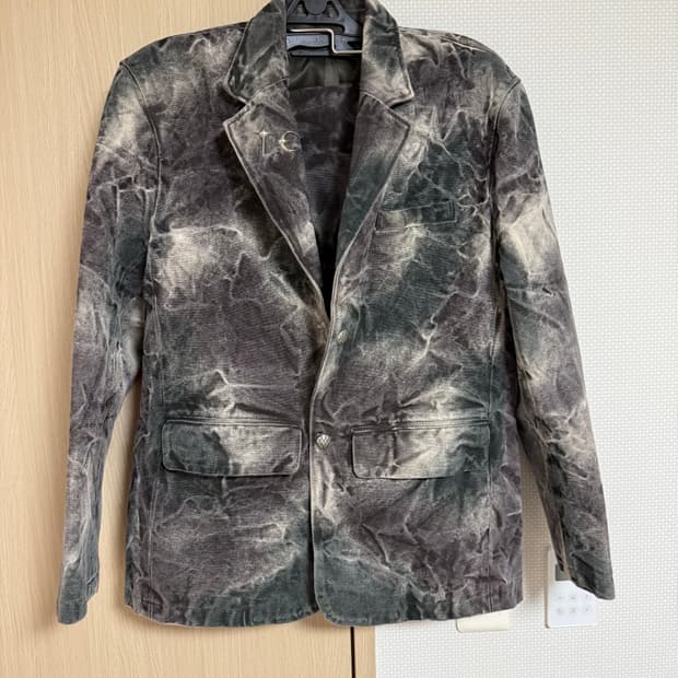 떠그클럽 아미 셋업 자켓 바지 판매합니다