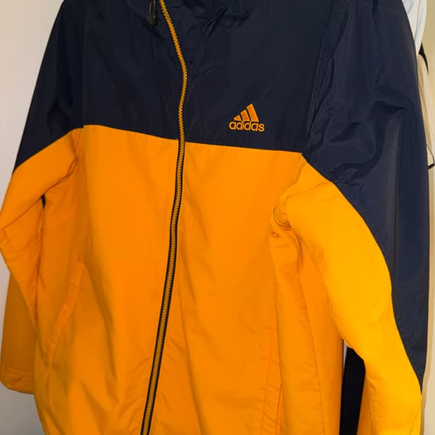 아디다스 바람막이 M