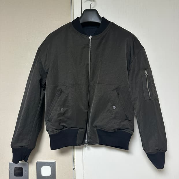 1) 다이브인 리버시블 ma-1