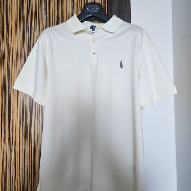 폴로 아이보리색 반팔 카라티 판매합니다