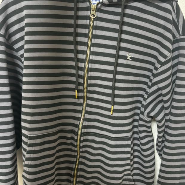 더콜디스트모먼트 후드집업TCM stripe hooded zip-up (c
