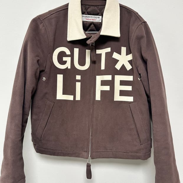 더뮤지엄비지터 워크 자켓