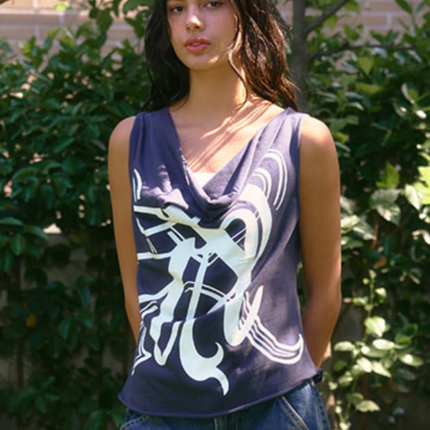 nyxx 엔와이엑스엑스 드레이프 오프숄더 탑