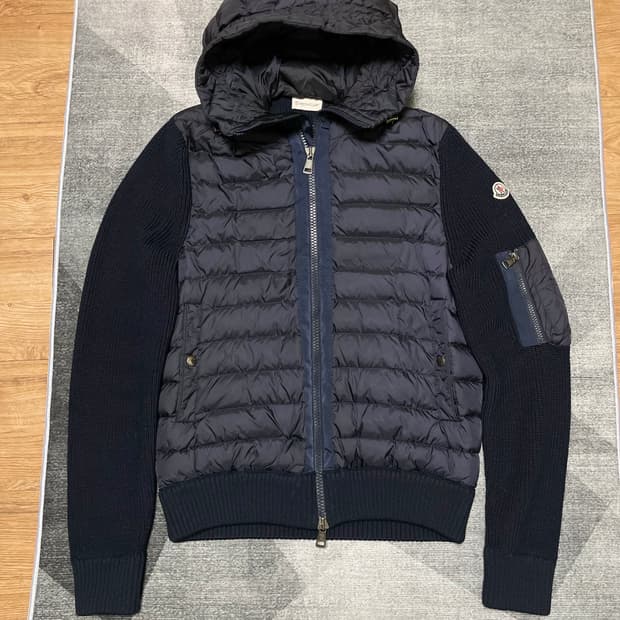 백화점판 정품 몽클레어 니트패딩 M