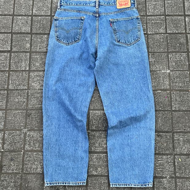 Levis 550
