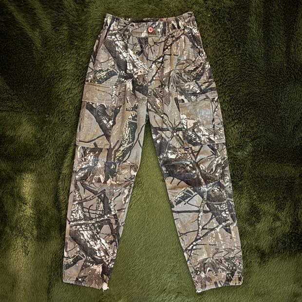 [M] 엑스트라오디너리 리얼트리 카모 립스탑 카고 팬츠