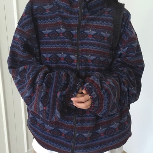 [새상품] 우닌 빈티지 노르딕 후리스 투웨이 후드 집업