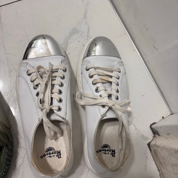 닥터마틴 화이트 신발