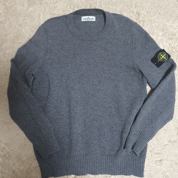 스톤아일랜드 크루넥 와펜 니트 사이즈 100