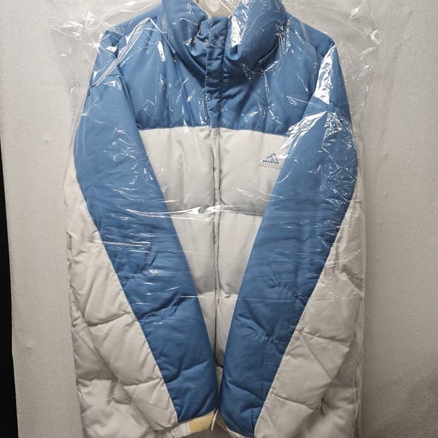 아디다스 올드스쿨 패딩  105  세탁완료