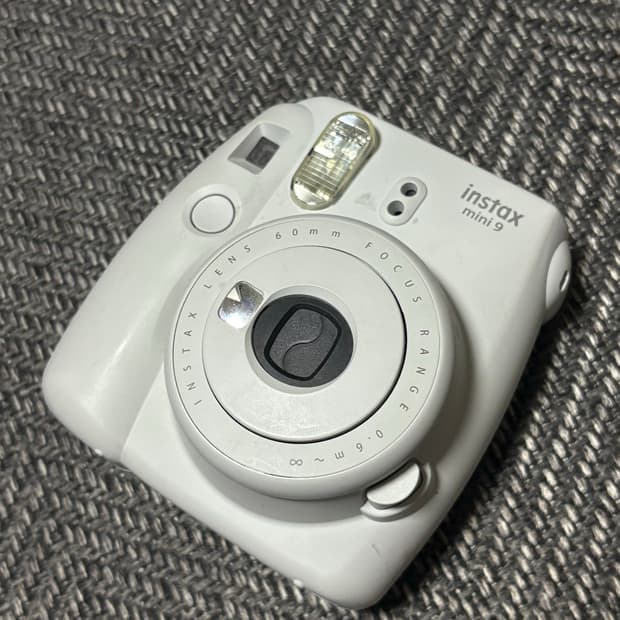 인스탁스 미니9