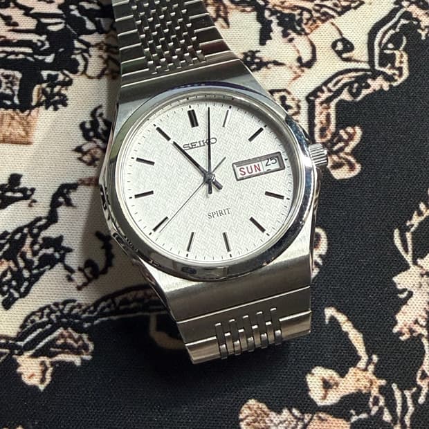 SEIKO 빈티지 쿼츠 시계