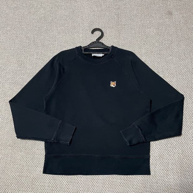 메종키츠네 맨투맨. 백화점택 7643