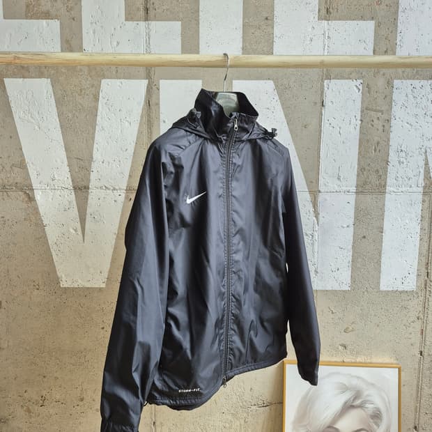 나이키 스톰핏  바람막이 후드집업