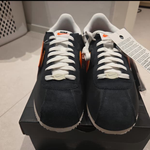 새상품_나이키 코르테즈 TXT 블랙/오렌지 275