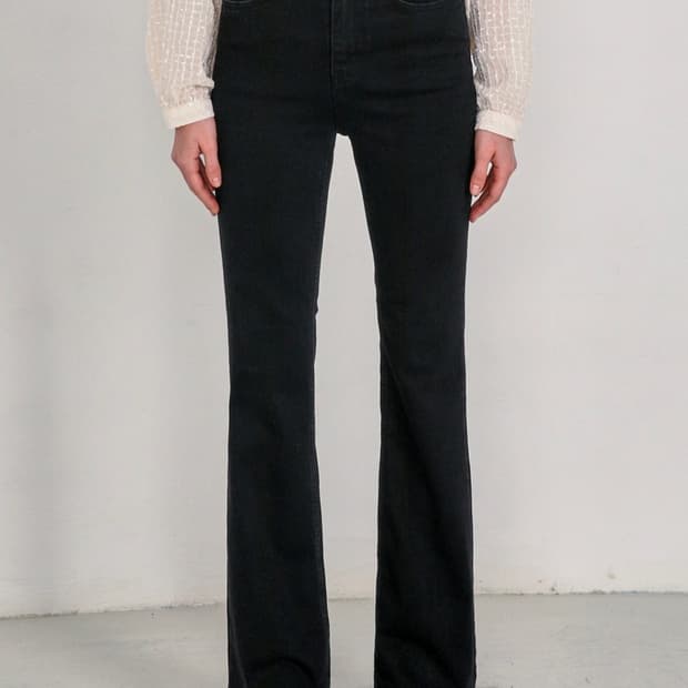 WAAR 부츠컷 데님 팬츠 블랙