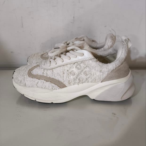 6.5 235mm 토리버치 굿럭트레이너 스니커즈