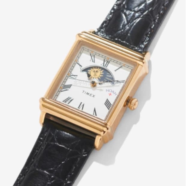 타이맥스 노아 썬 앤 문 워치 블랙 골드