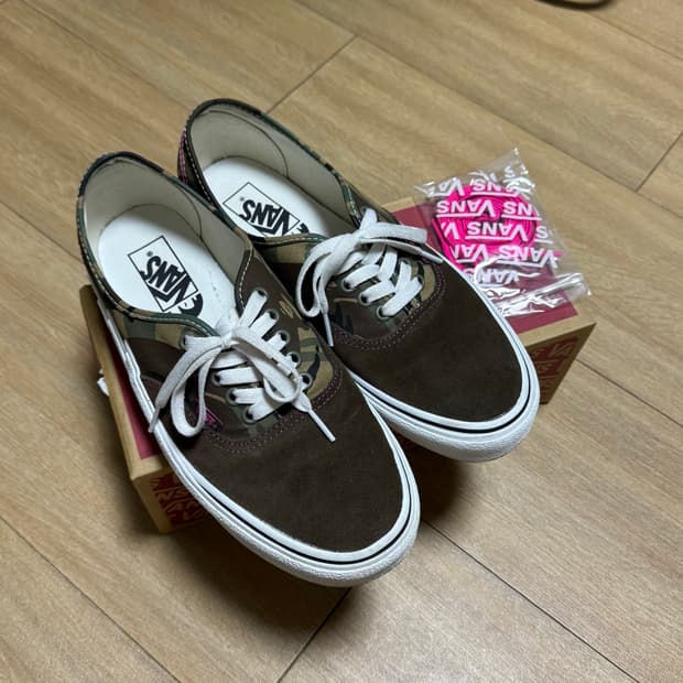 반스 에이프 어센틱 270
