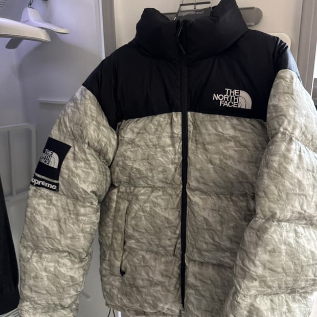 슈프림X노스페이스 패이퍼 눕시 m 새상품컨디션