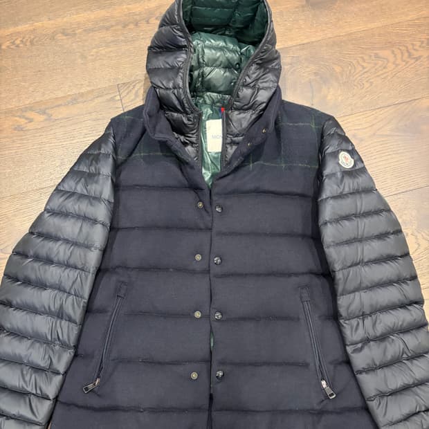 남성 몽클레어 패딩